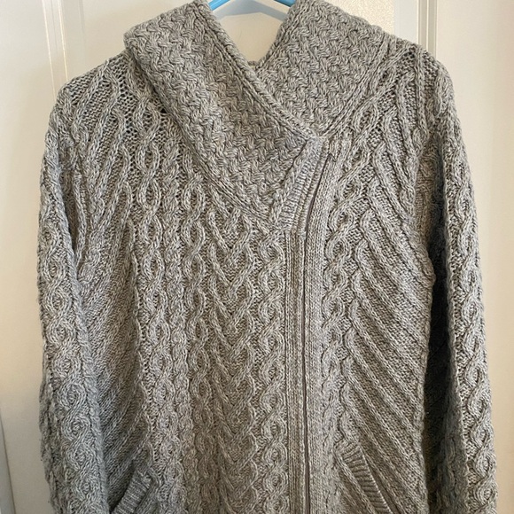 Aran Mor Made in Ireland Merino Wool Cable Knit Hooded Long Cardigan - Picture 3 of 14